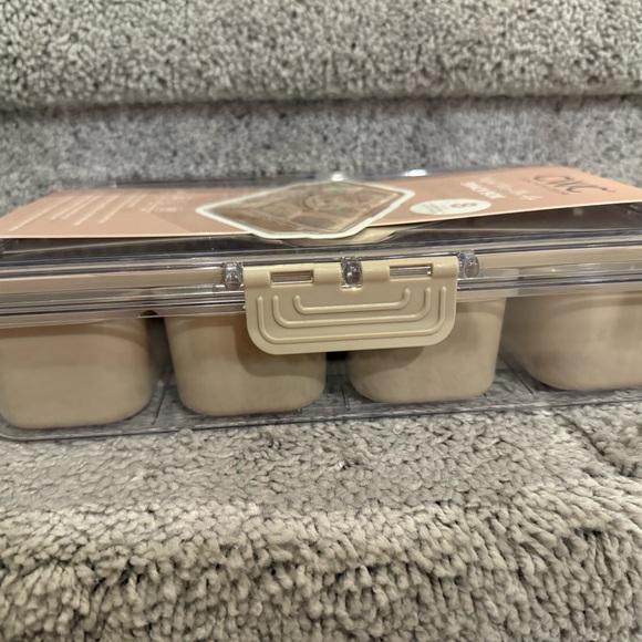 CWC Tan Snack Box with Compartments - Picture 4 of 6